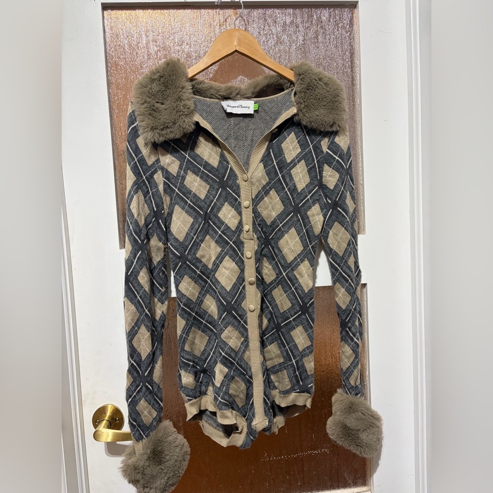 House of Sunny Beige and Gray Argyle Romper with Faux Fur Trim - Picture 4 of 4
